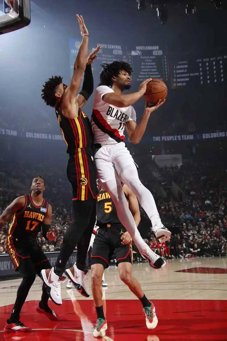 太狠了！波特兰开拓者主帅复盘备战全明星赛今夜金州勇士外线爆发，华盛顿奇才赛前篮板制胜的简单介绍